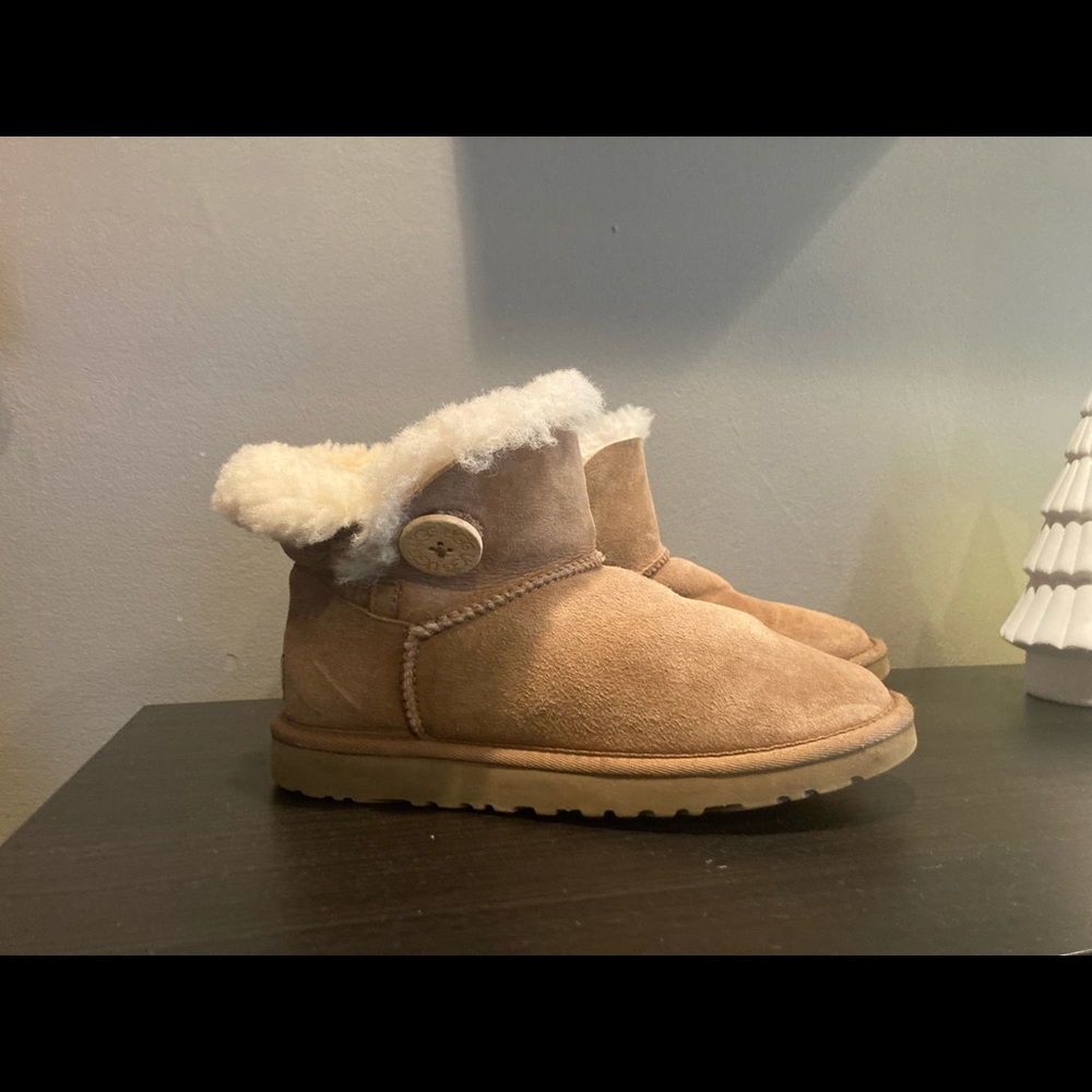 Ugg shoes